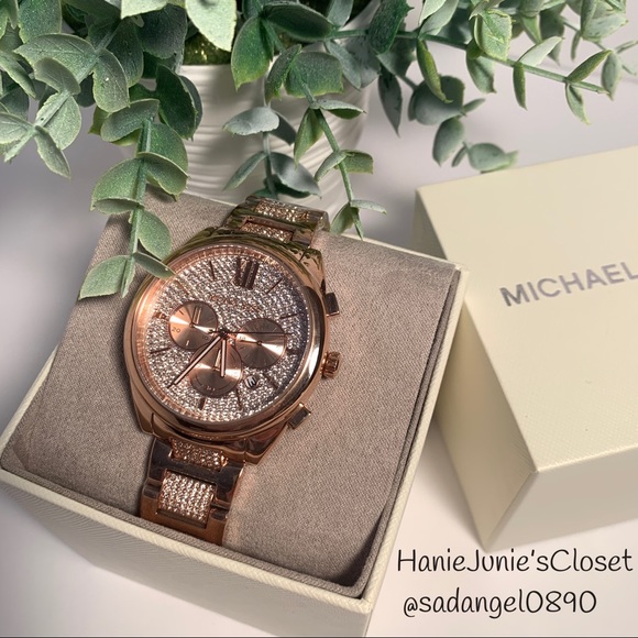 Michael Kors Janelle PaveRhinestoneRoseGold Watch